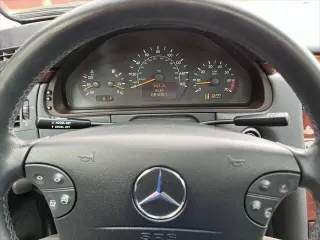 2001 Mercedes-Benz E-Class E 320
