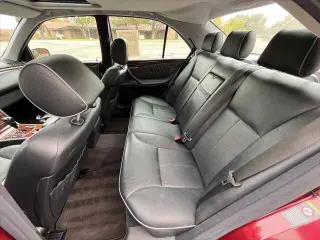 2001 Mercedes-Benz E-Class E 320