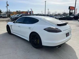 2013 Porsche Panamera