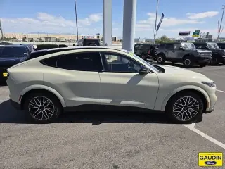 Ford Mustang Mach-E 2025 Premium 4dr SUV