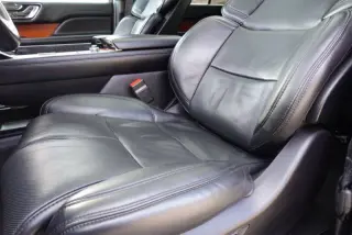 2019 Lincoln Navigator Select