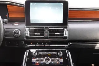 2019 Lincoln Navigator Select