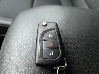 Toyota RAV4 2024 AWD LE 4dr SUV
