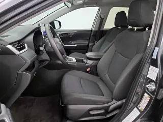 Toyota RAV4 2024 AWD LE 4dr SUV