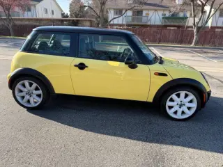 2002 MINI Cooper