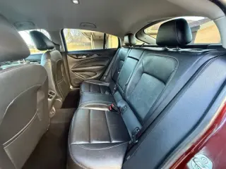 2019 Buick Regal Sportback Essence