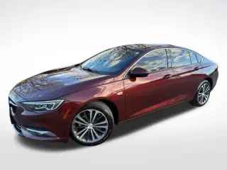 2019 Buick Regal Sportback Essence