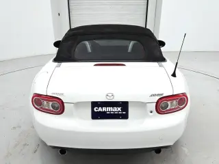 Mazda MX-5 Miata 2015 Sport 2dr Convertible 5M