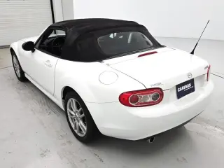 Mazda MX-5 Miata 2015 Sport 2dr Convertible 5M