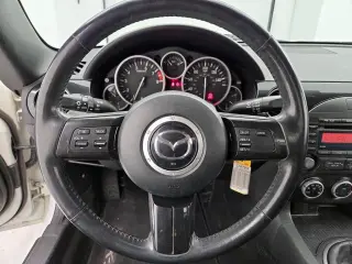 Mazda MX-5 Miata 2015 Sport 2dr Convertible 5M