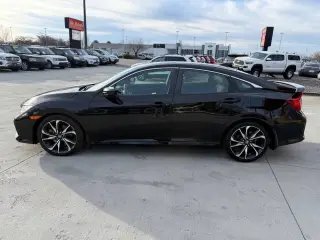 2017 Honda Civic
Si