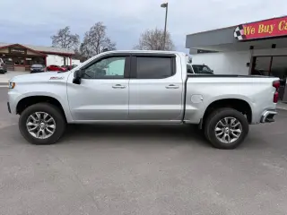 2020 Chevrolet Silverado 1500
RST
