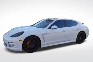 2013 Porsche Panamera
Sedan