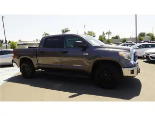 2020 Toyota Tundra 2WD SR5