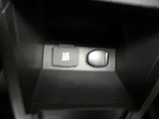 Nissan Sentra 2015 S 4dr Sedan 6M