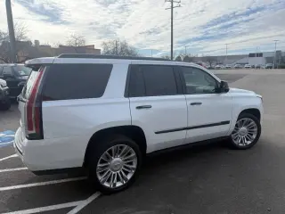 2016 Cadillac Escalade
Platinum