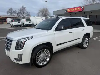 2016 Cadillac Escalade
Platinum