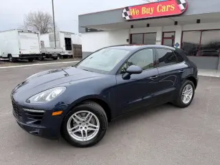 2018 Porsche Macan
Base