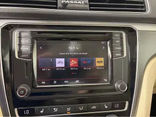 2018 Volkswagen Passat R-Line