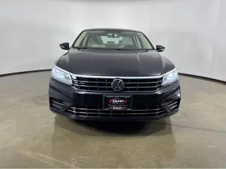 2018 Volkswagen Passat R-Line