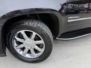 2011 GMC Yukon
Denali