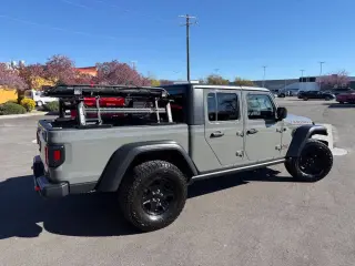 2021 Jeep Gladiator
Mojave