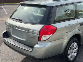 2009 Subaru Outback
2.5i