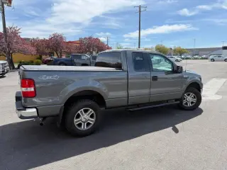 2006 Ford F-150
XLT