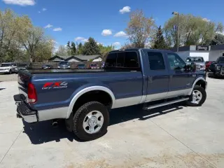 2006 Ford F-350 Super Duty
Lariat