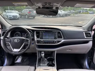 Silver Certified2019 Toyota Highlander Hybrid Limited Platinum