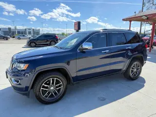 2017 Jeep Grand Cherokee
Limited