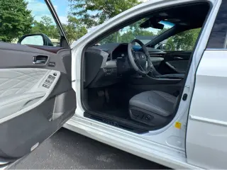 Gold Certified2019 Toyota Avalon Hybrid Limited