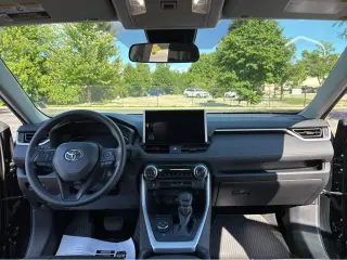 Gold Certified2025 Toyota RAV4 Hybrid LE