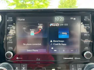 Silver Certified2022 Toyota Highlander Hybrid XLE