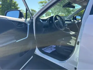 Gold Certified2025 Toyota RAV4 Hybrid LE