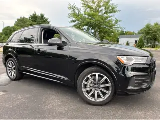 2023 Audi Q7 Premium Plus