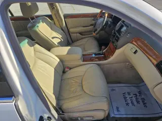 2005 Lexus LS 430