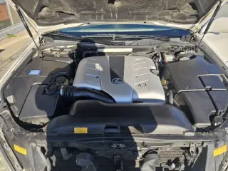 2005 Lexus LS 430