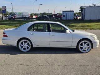 2005 Lexus LS 430