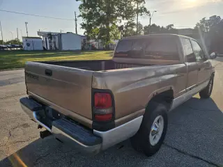 2001 Dodge Ram 1500 SLT