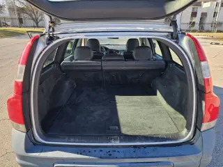 2004 Volvo XC70