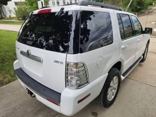 2006 Mercury Mountaineer Luxury