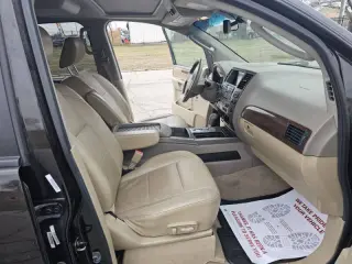 2011 Nissan Armada Platinum