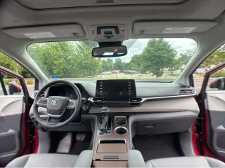 Gold Certified2024 Toyota Sienna XLE