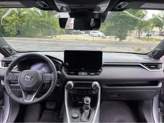 2025 Toyota RAV4 Plug-In Hybrid XSE
