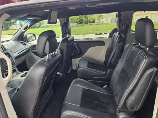 2015 Dodge Grand Caravan SXT Plus