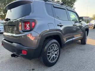 2016 Jeep Renegade Trailhawk