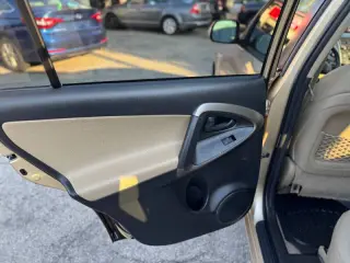2009 Toyota RAV4 Limited