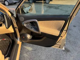 2009 Toyota RAV4 Limited