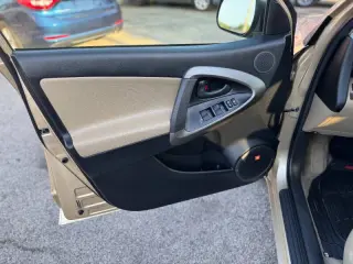 2009 Toyota RAV4 Limited